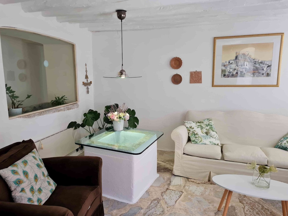 Hotel Omiros 34/50