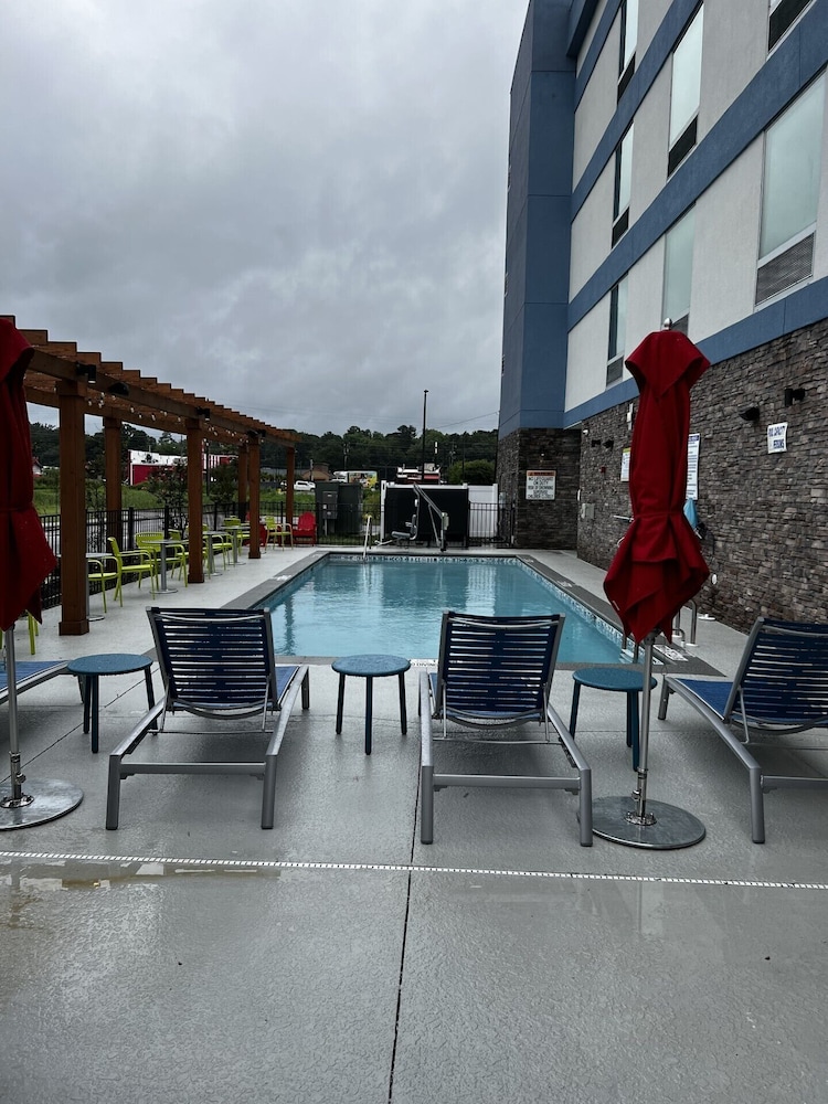 Home2 Suites by Hilton Hinesville 13/16