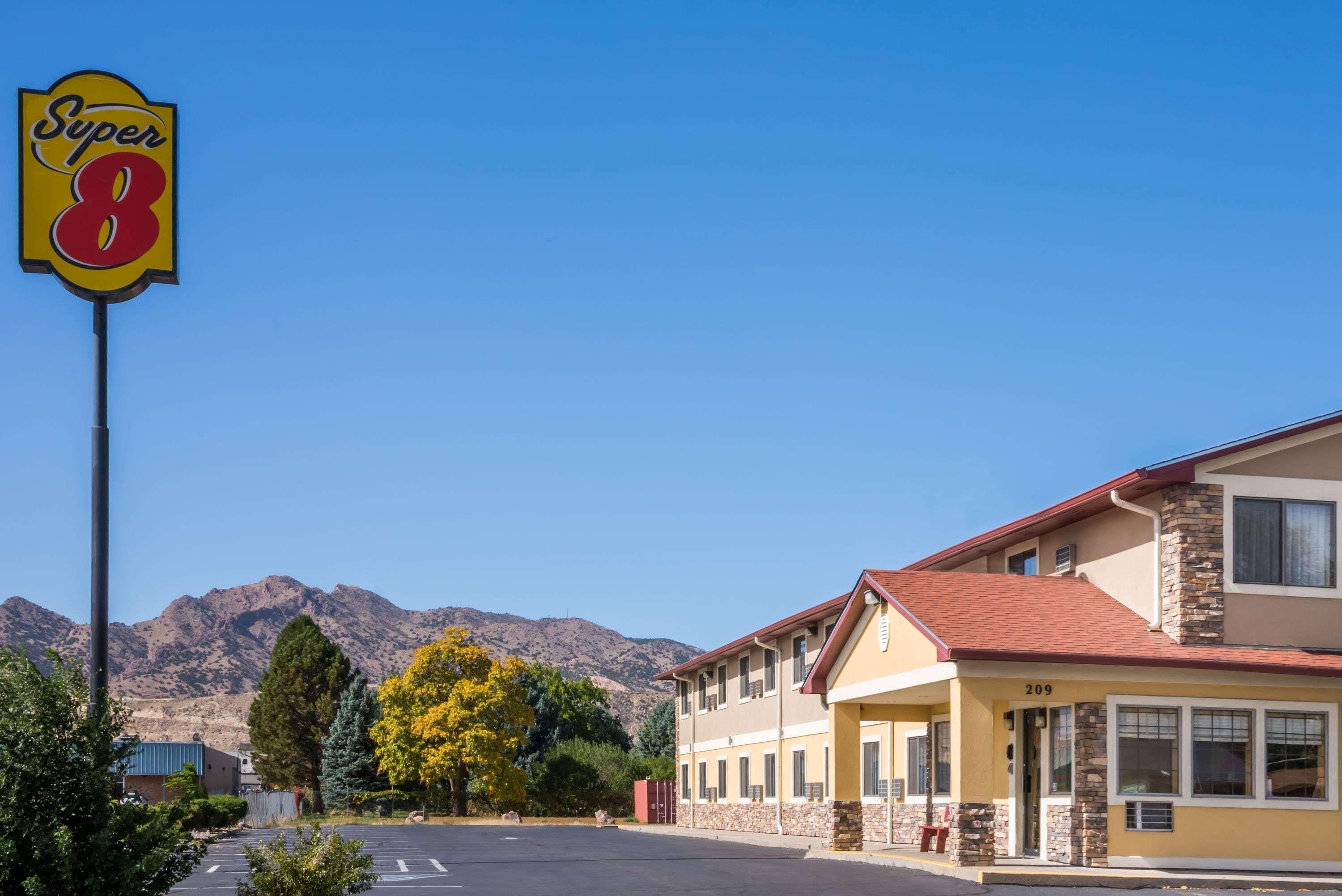 Super 8 by Wyndham Canon City 1/23