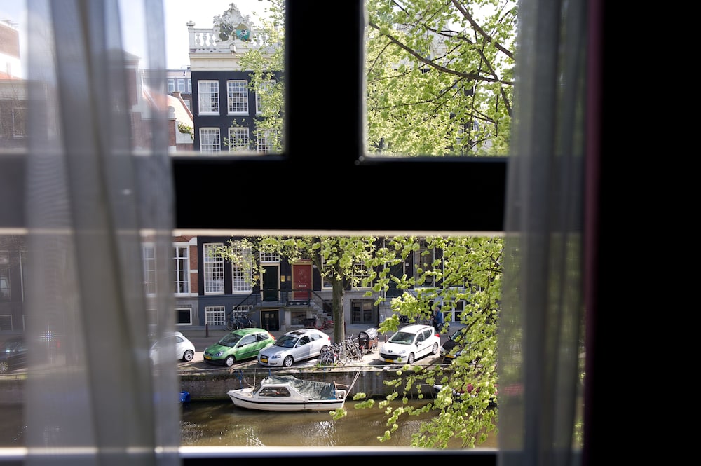 Canal House 72/76