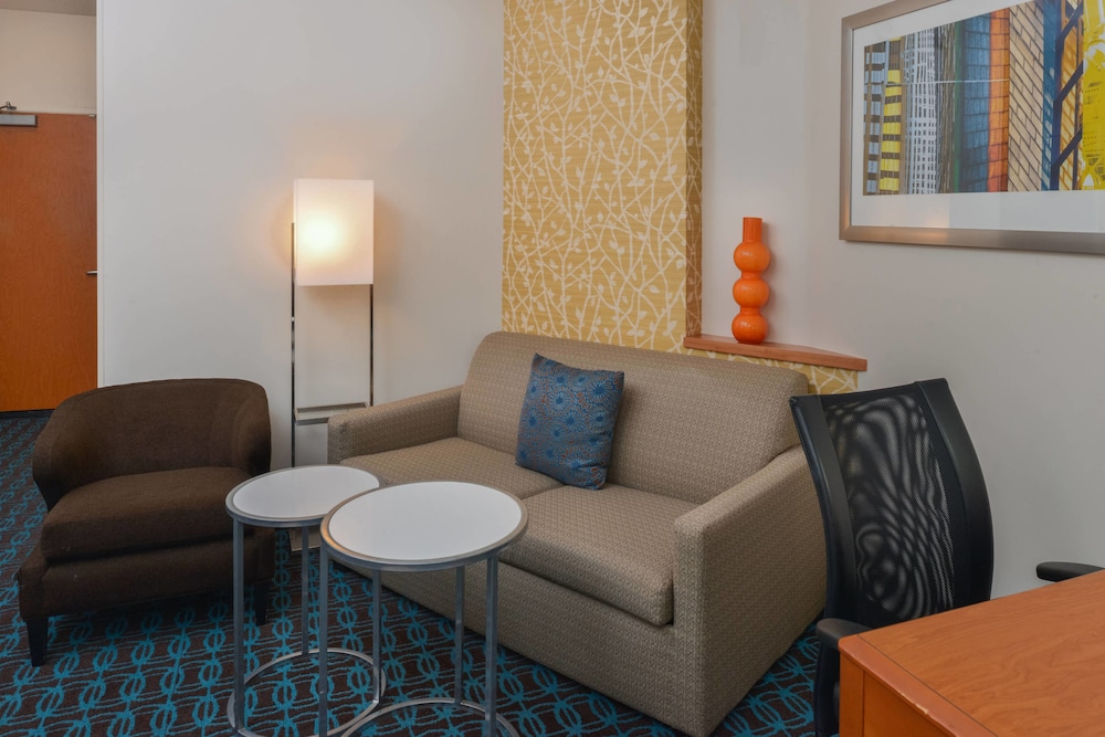 Fairfield Inn & Suites by Marriott Santa Maria 21/31