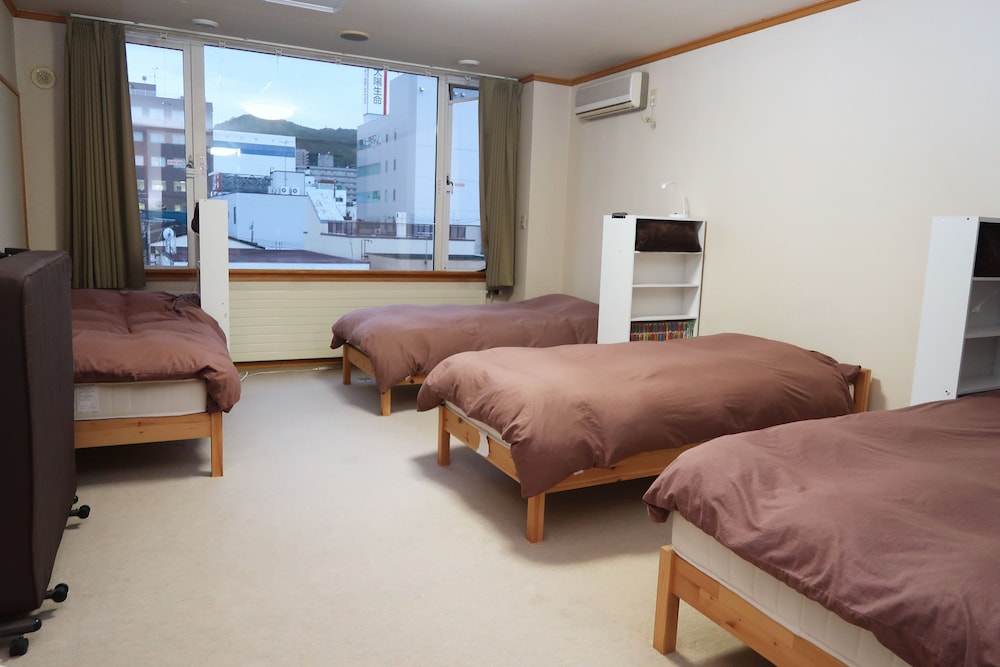 Tabino Sanpoyado Otaru Ekimae Guesthouse Ito Hostel 7/33