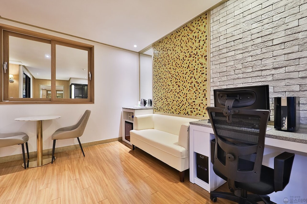 Time Hotel 45/74