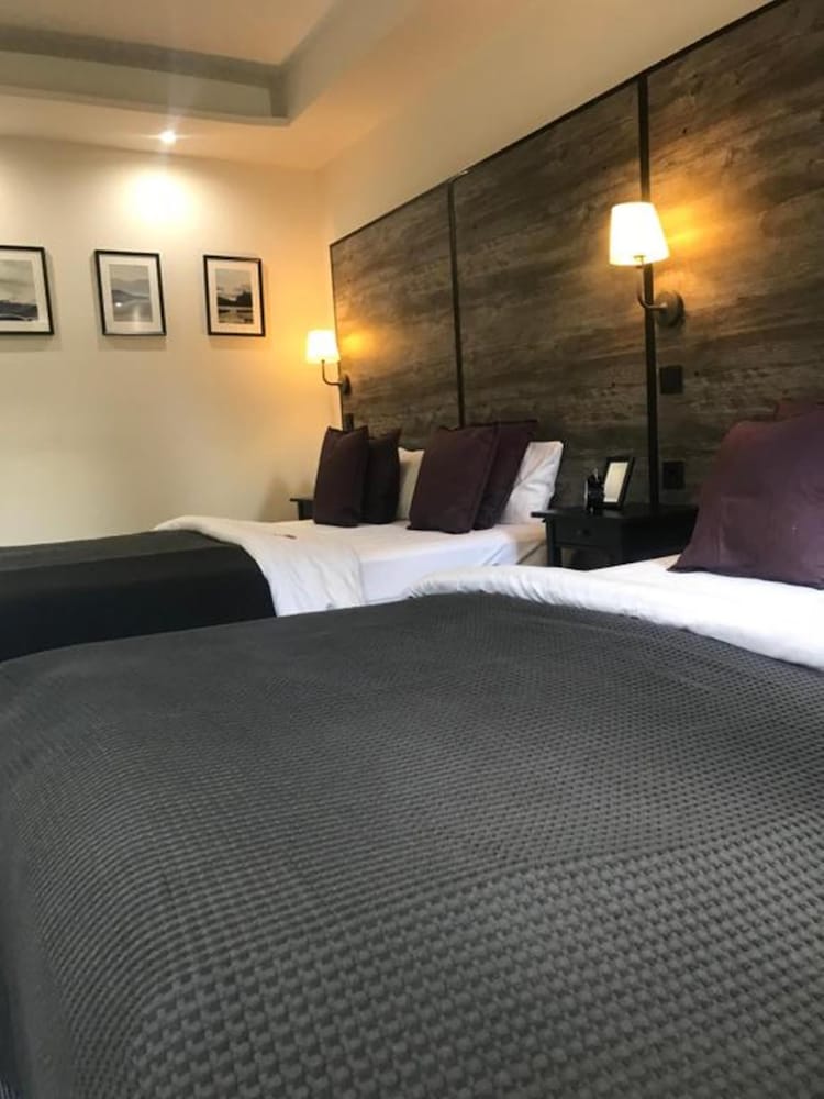 Hamburg Room 9/50