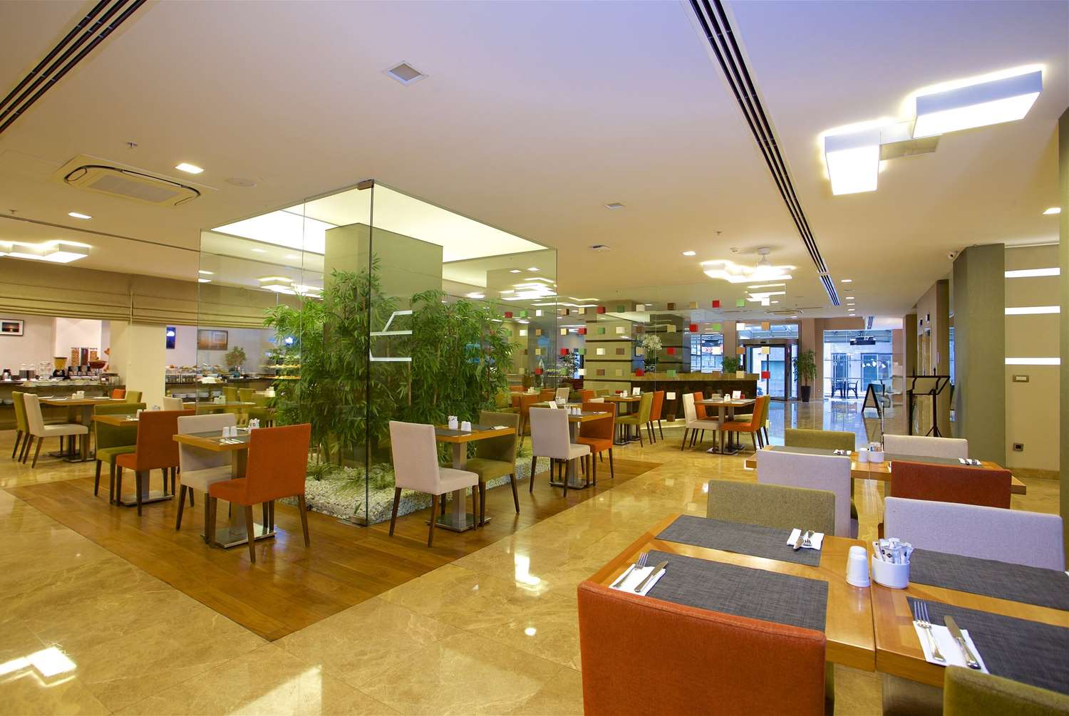 Ramada By Wyndham Istanbul Taksim 24/32