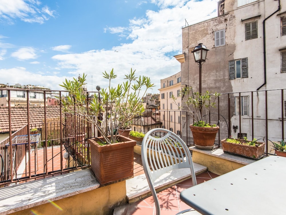 RSH Pallaro Terrace Stunning View 29/40