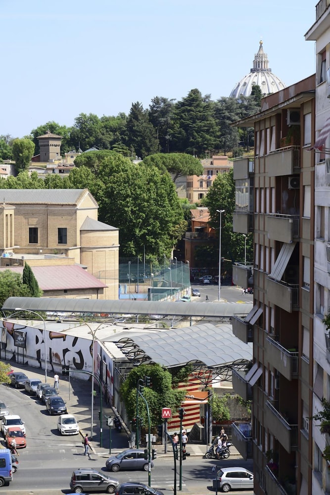 Rome Inn 2/45
