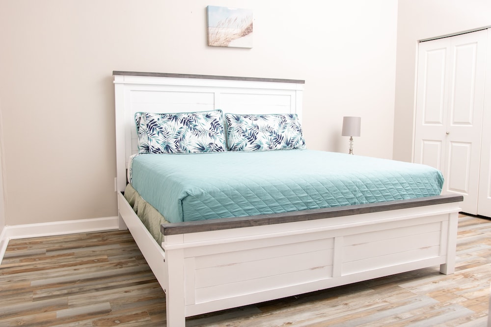 Shores of Panama Beach Resort 24/50