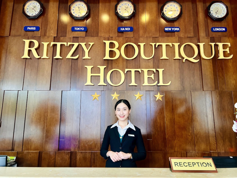 Ritzy Boutique Hotel Da Nang 15/77