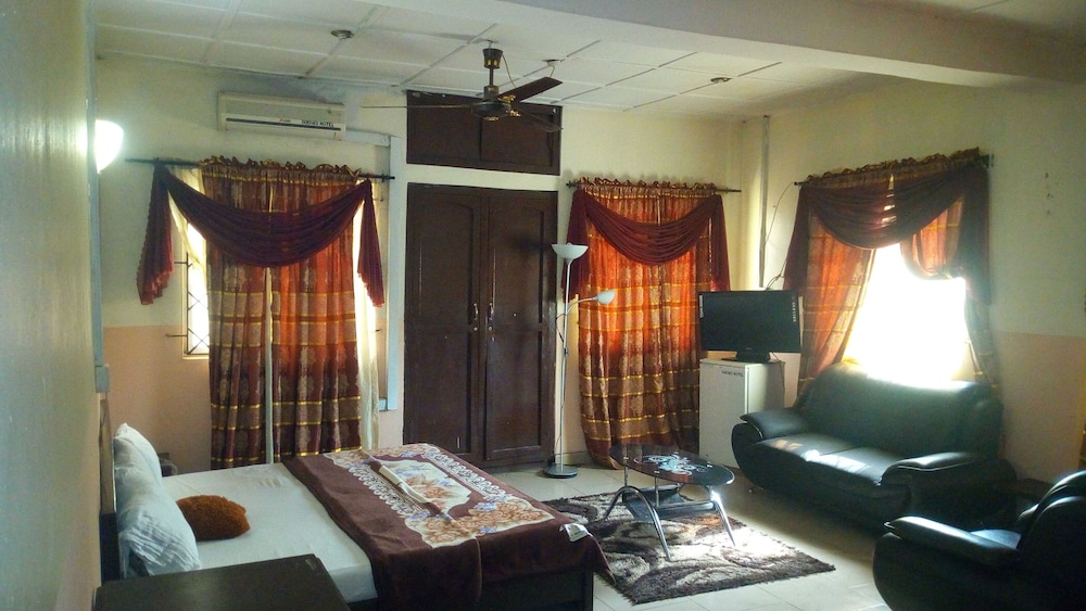 Dikord Hotel And Events Centre 27/39