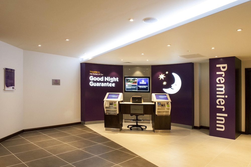 Premier Inn Bath City Centre 26/42