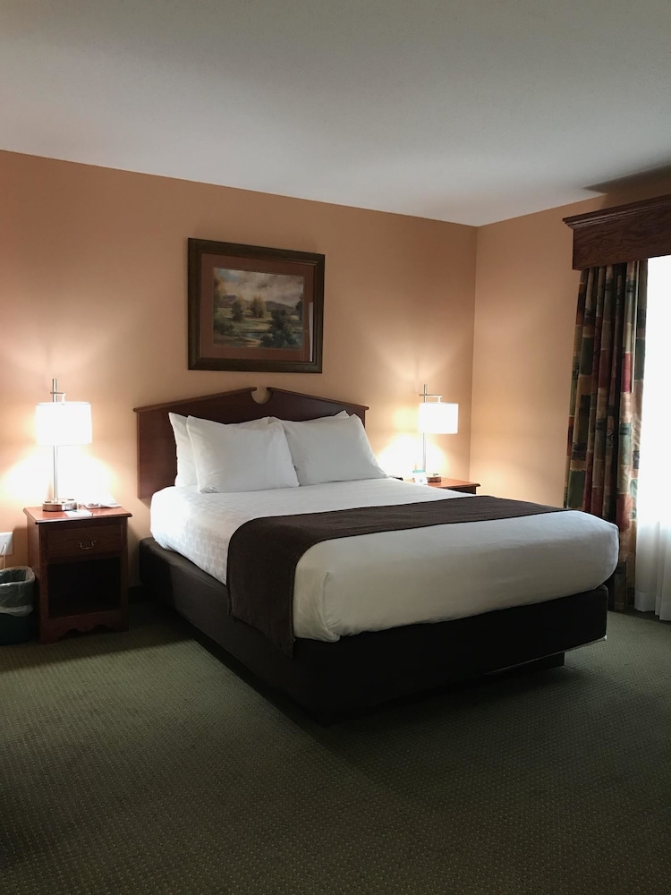 Grandstay Residential Suites Hotel - Sheboygan 14/69