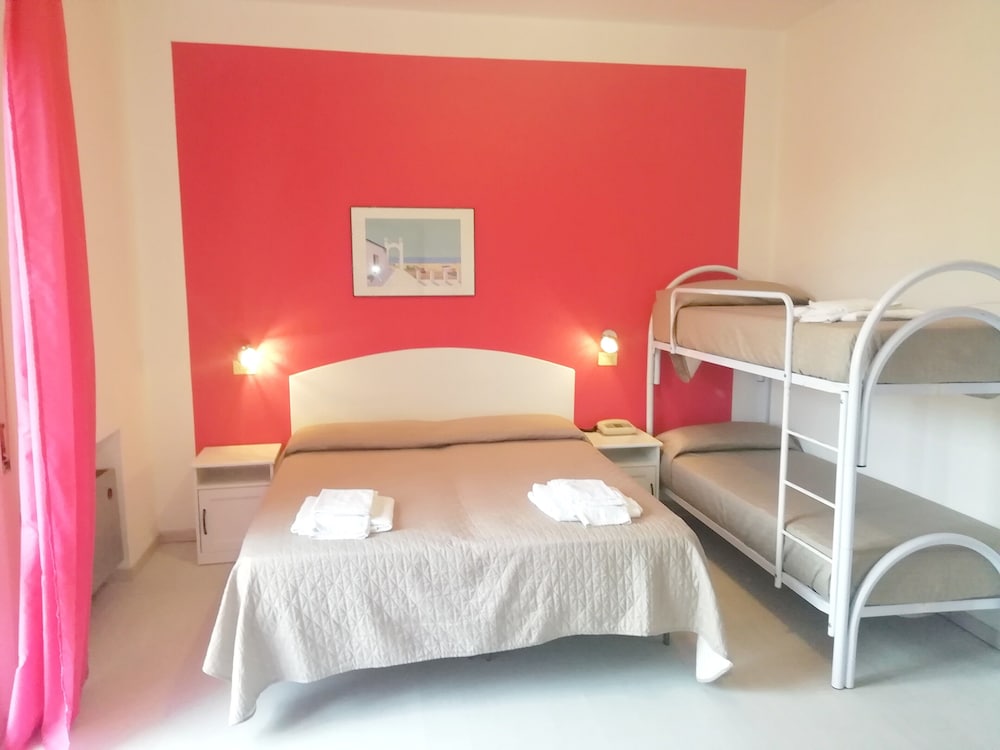 Hotel Rita 8/40