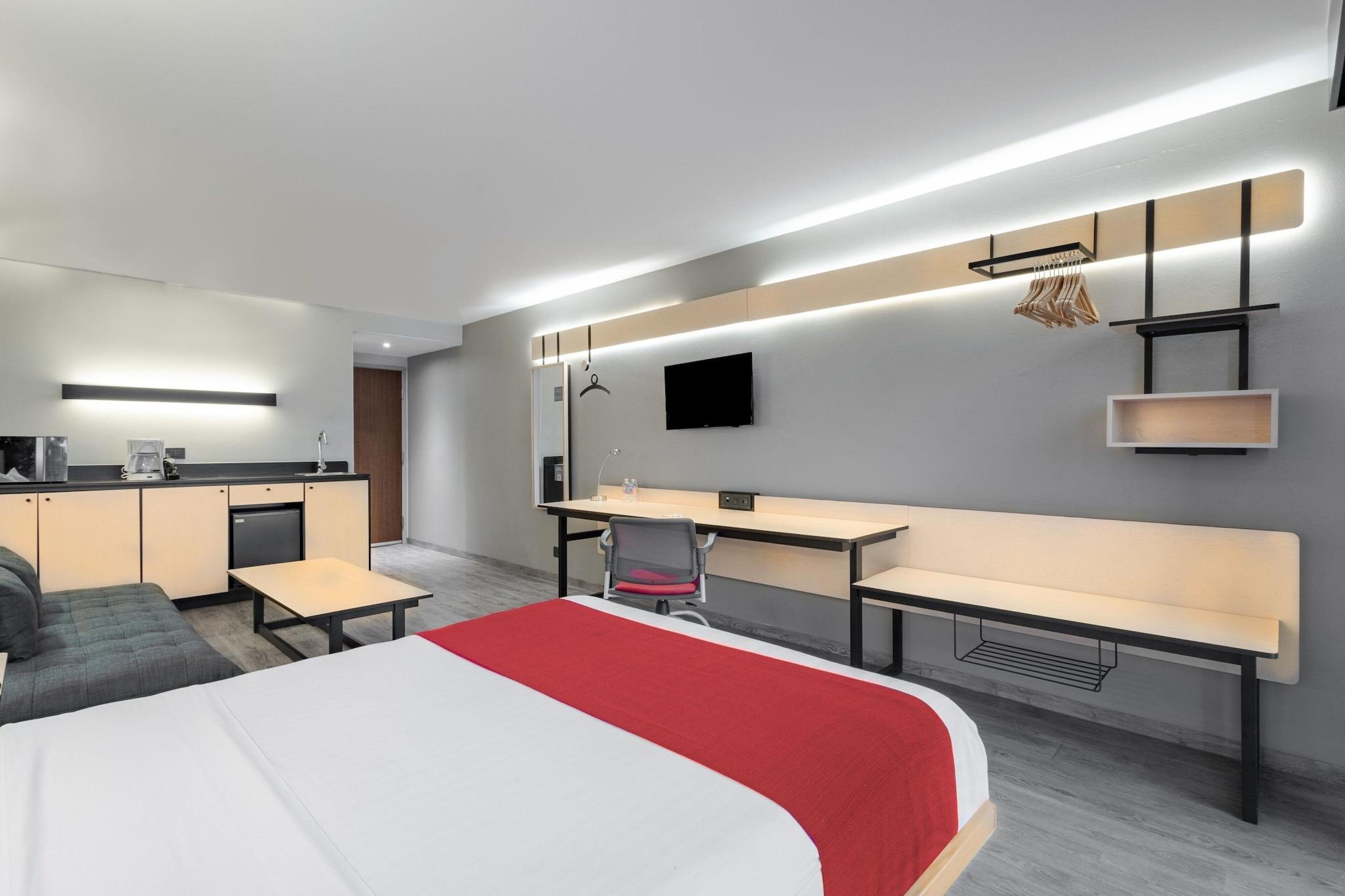 Superior, Queen Bed