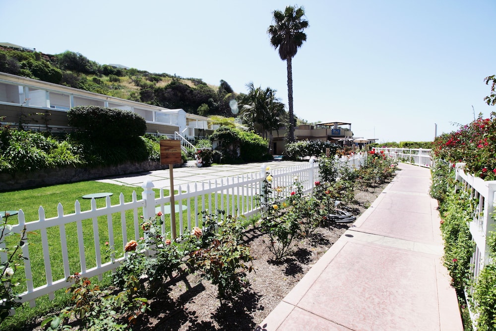 Malibu Country Inn 21/50