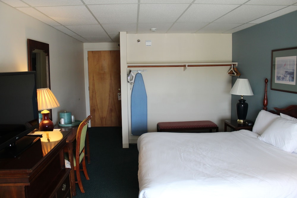 Boothbay Harbor Inn 16/69