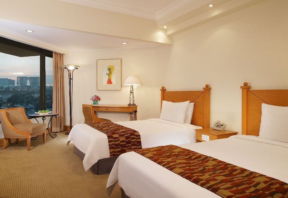 The Heritage Hotel Manila 40/100