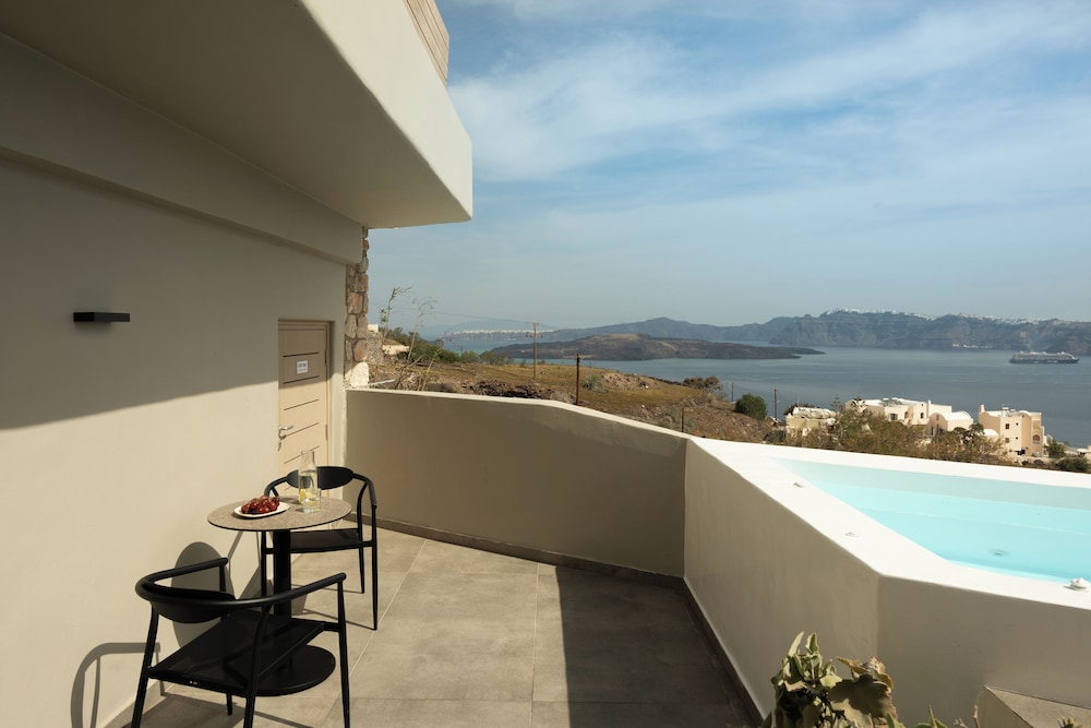 Black Diamond Suites Adults Only 46/50