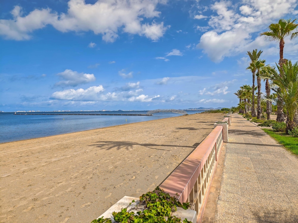 Occidental Mar Menor 57/62