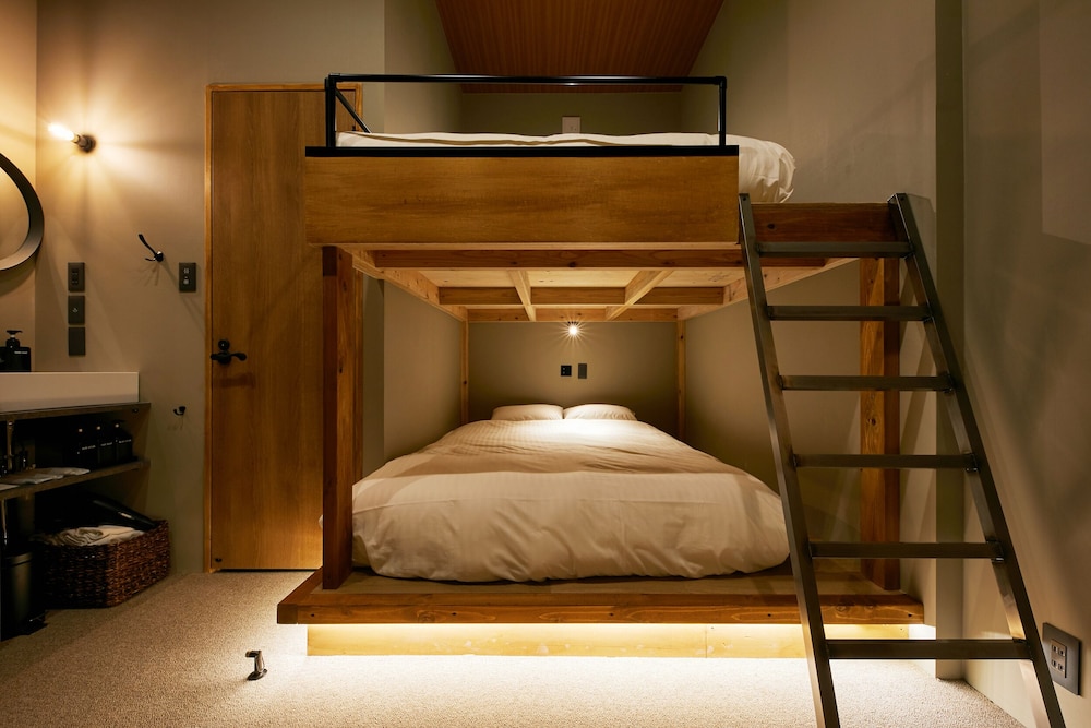 Mizuka Imaizumi Ii-Unmanned Hotel- 15/53