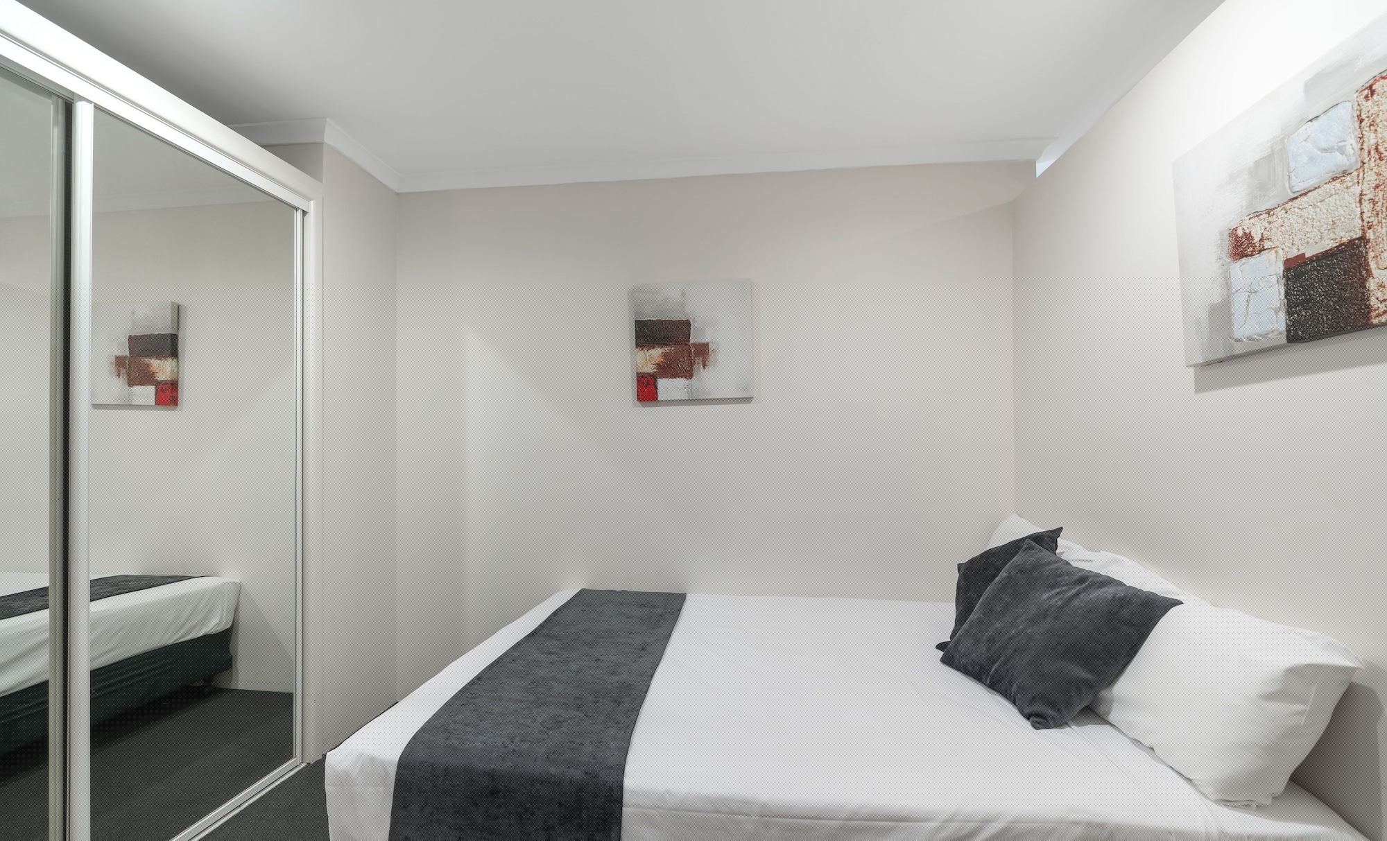3 Bedrooms, Apartment, 2 Queen and Twin Beds