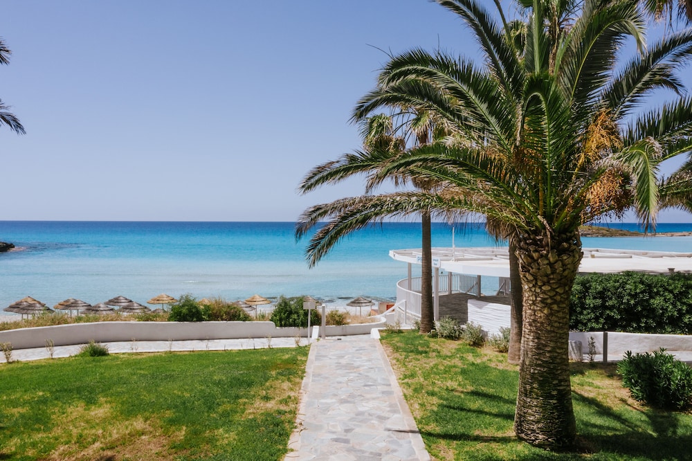 Nissi Beach Resort 73/75