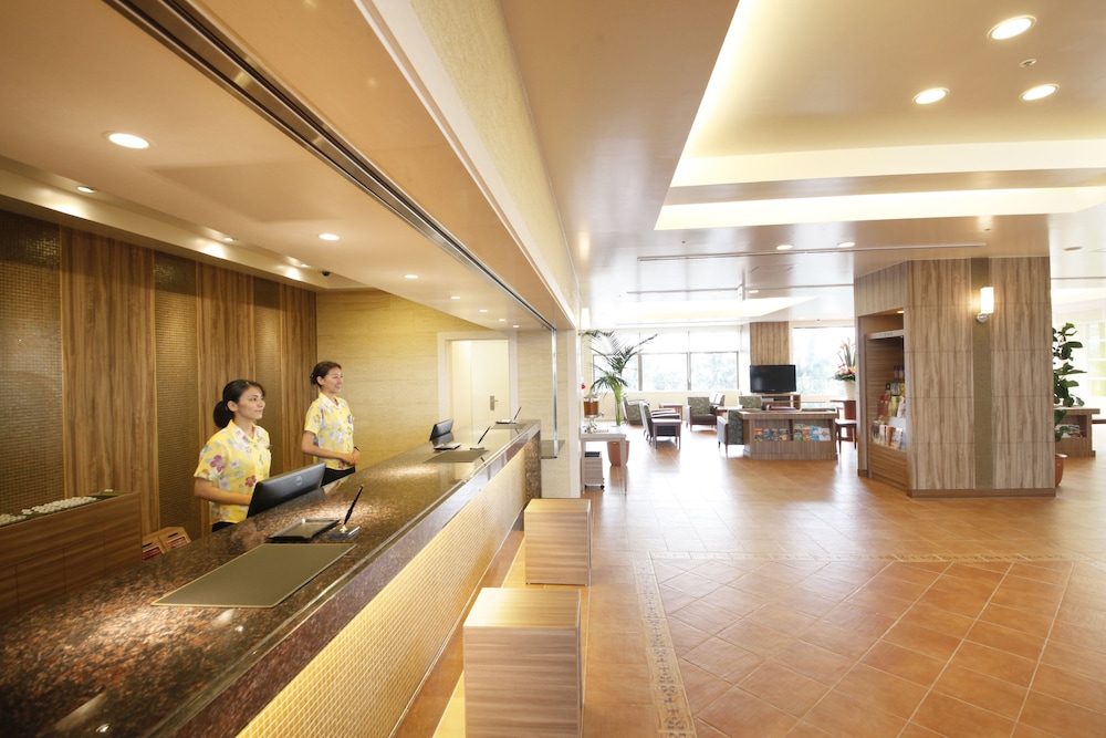 Vessel Hotel Campana Okinawa 4/69