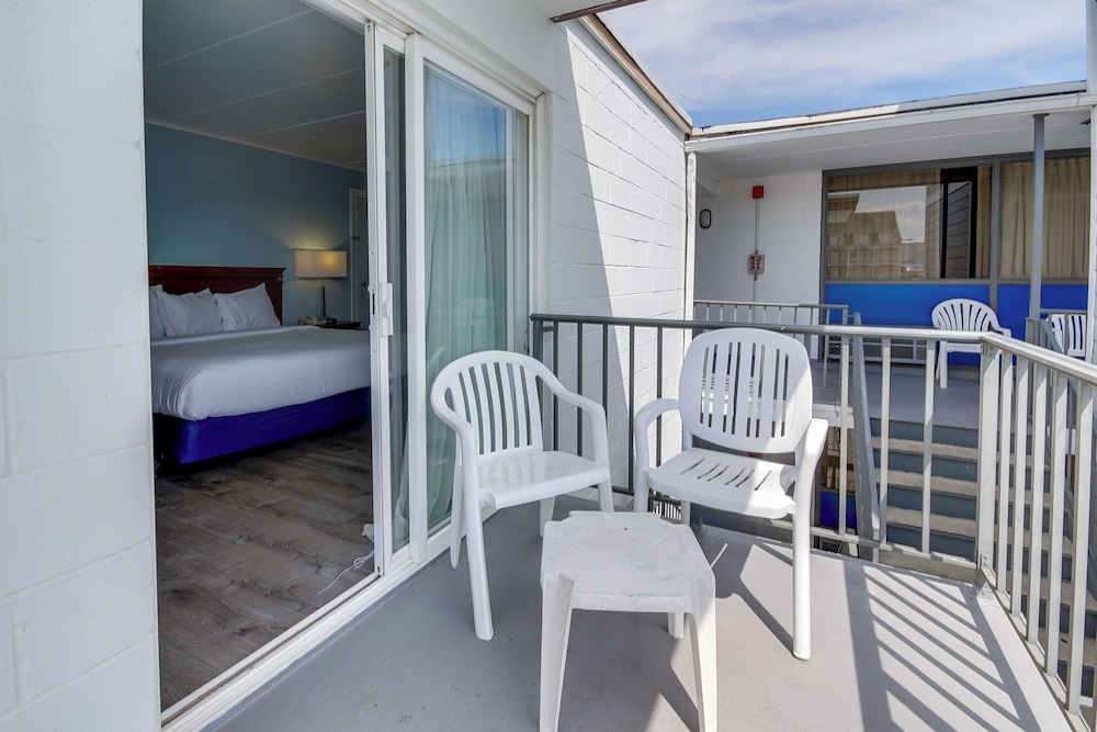 Rideau Motor Inn 25/44