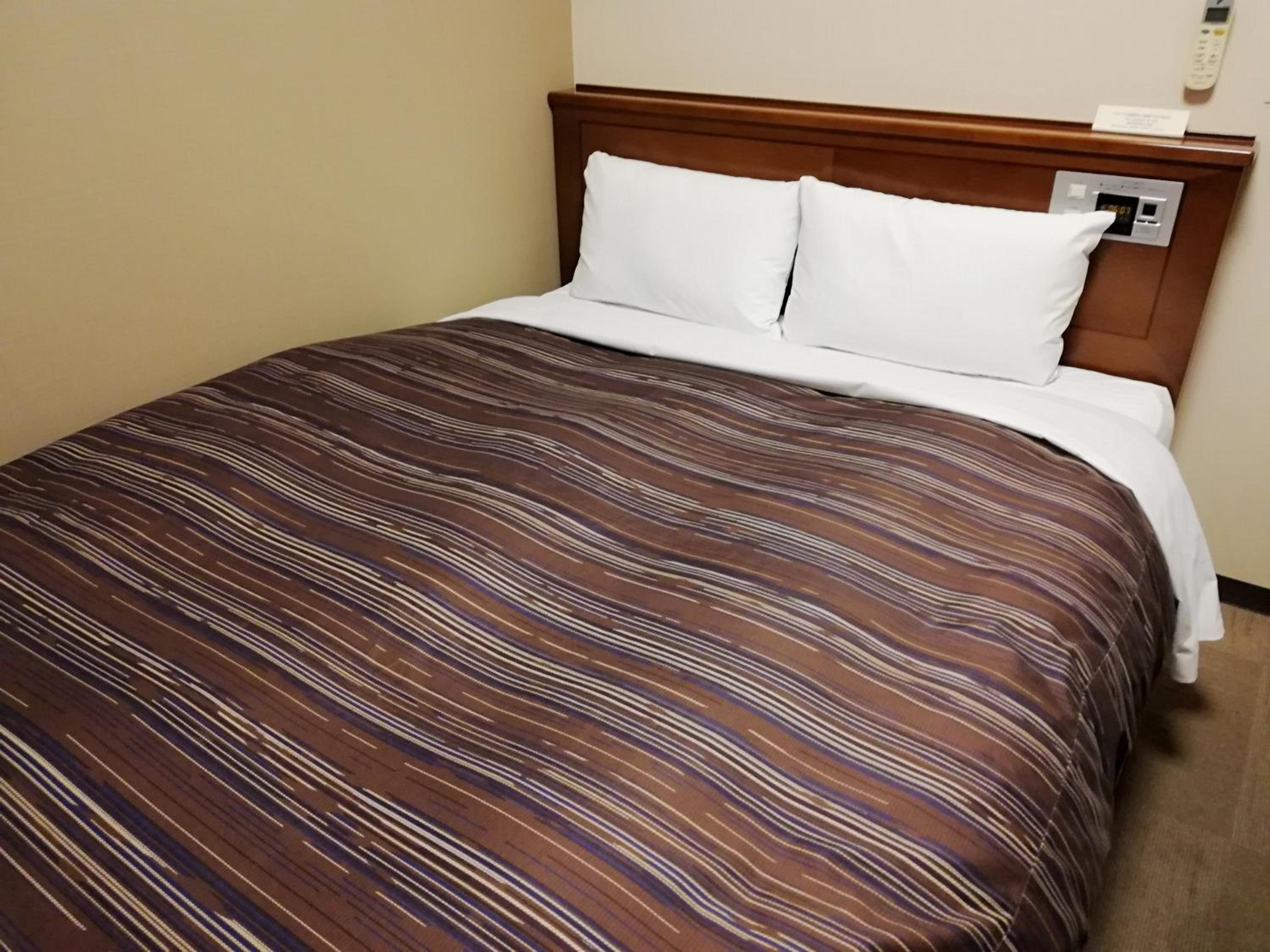 غرفة بسرير مزدوج للمدخنين، Hotel Route-Inn Mitokenchomae 3/5