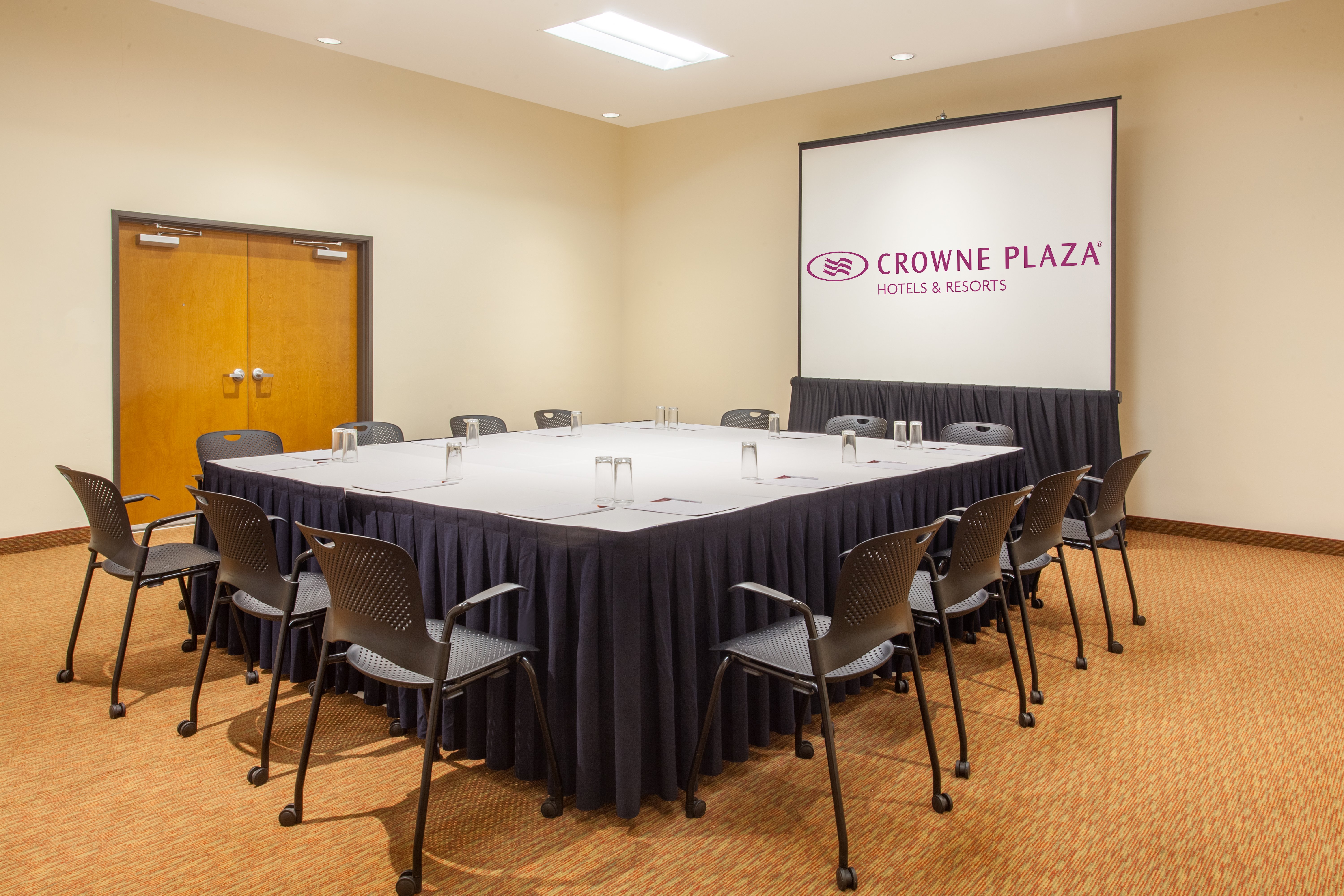 CROWNE PLAZA MONTERREY AEROPUERTO 62/75