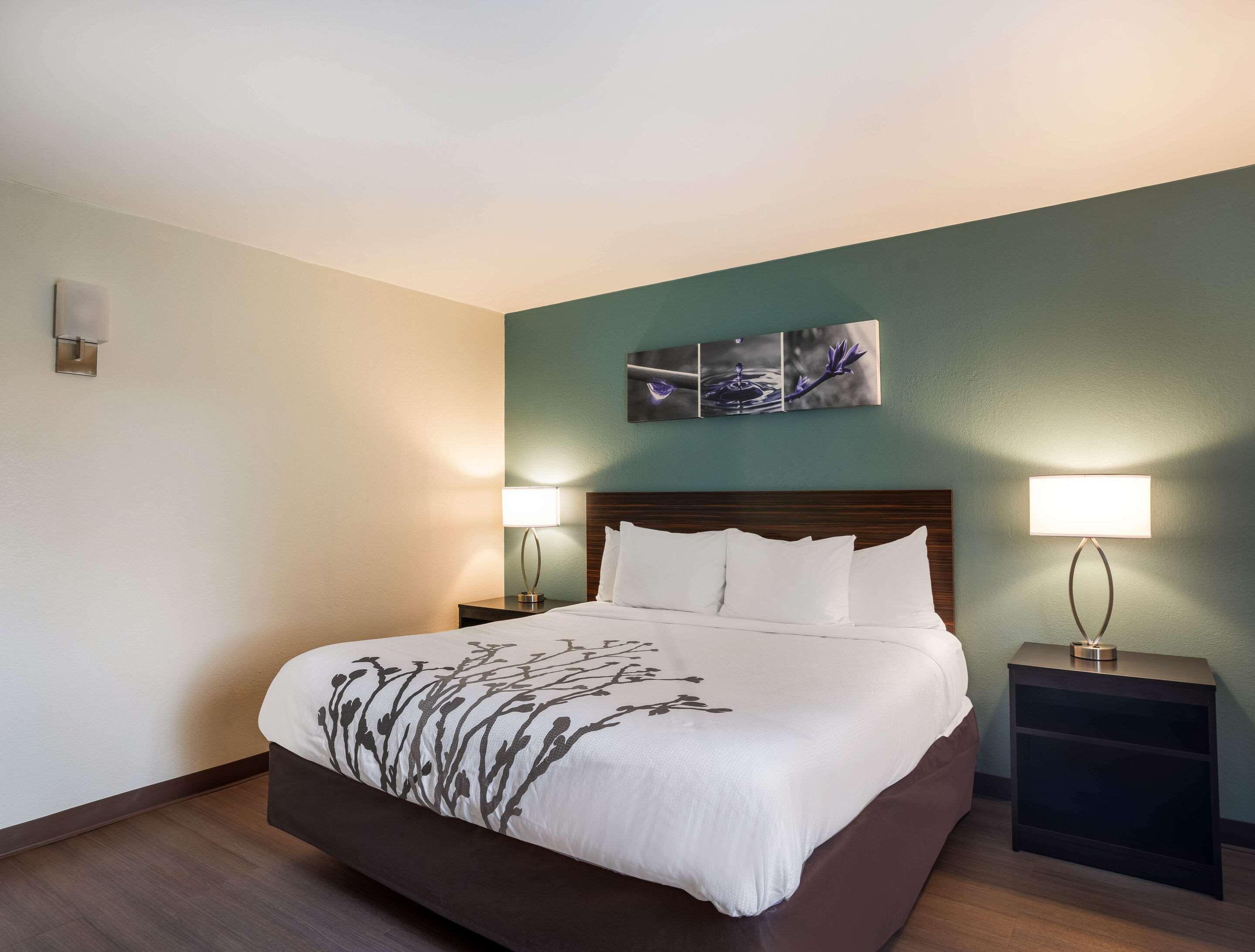 UPGRADE, BUSINESS, KING BED