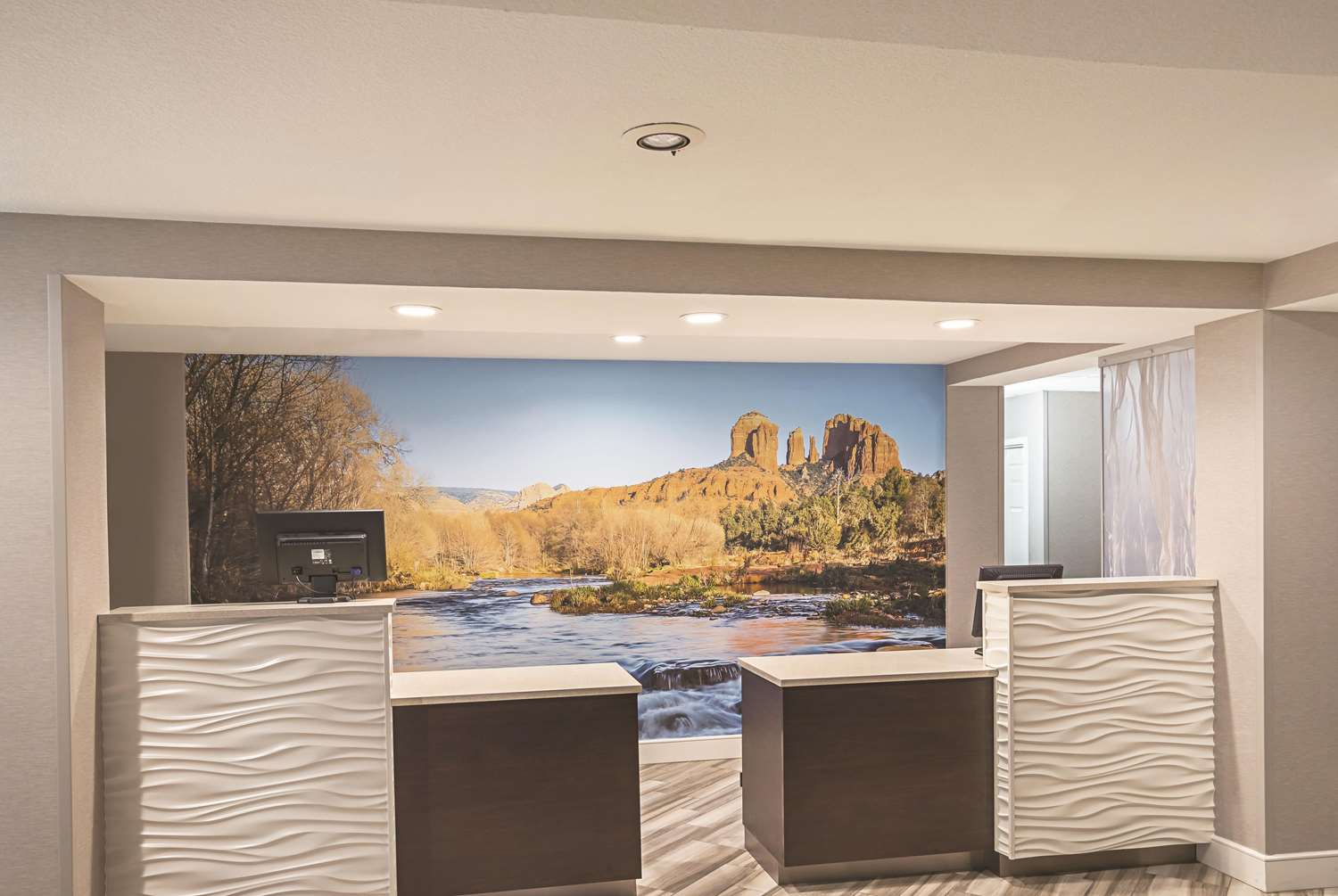 La Quinta Inn & Suites by Wyndham Flagstaff 6/51