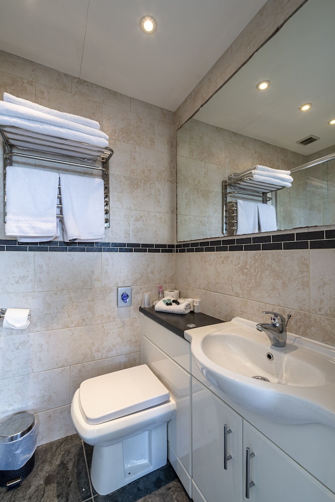 Hamiltons Boutique Accommodation 44/50