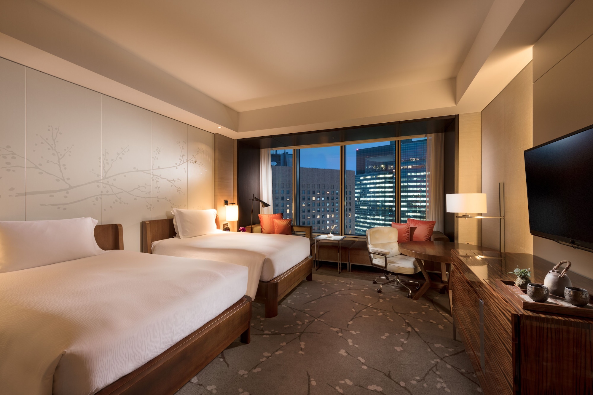EXECUTIVE, TWIN BEDS, CITY VIEW
