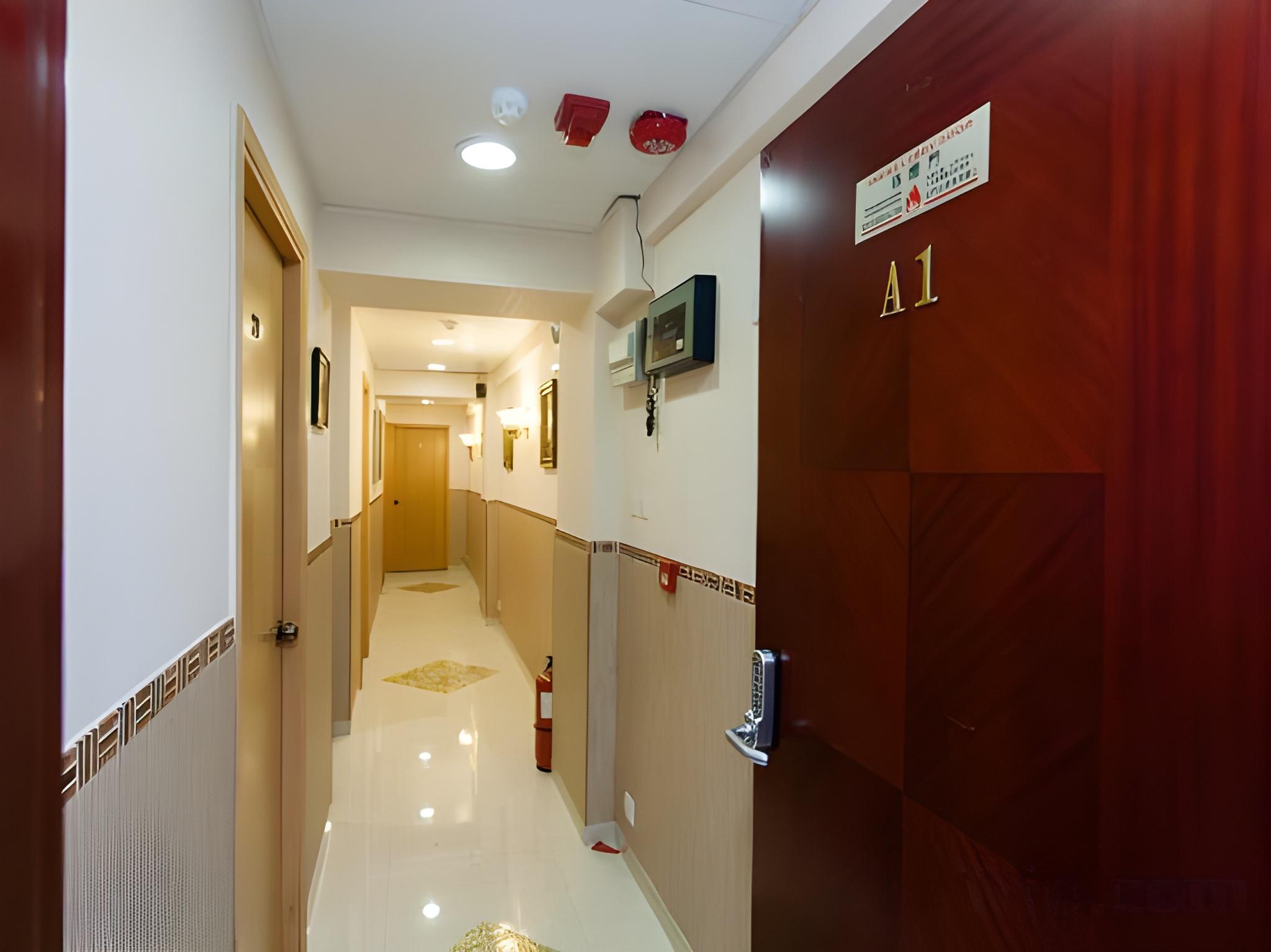 May Fair Guest House 18/40
