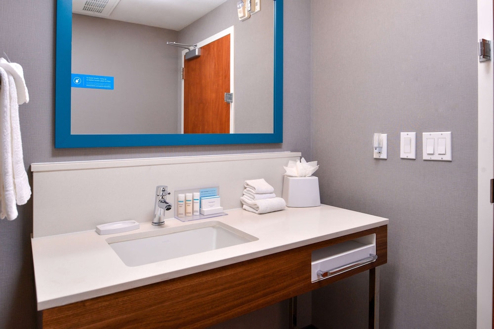 Hampton Inn & Suites Boise/Spectrum 26/67