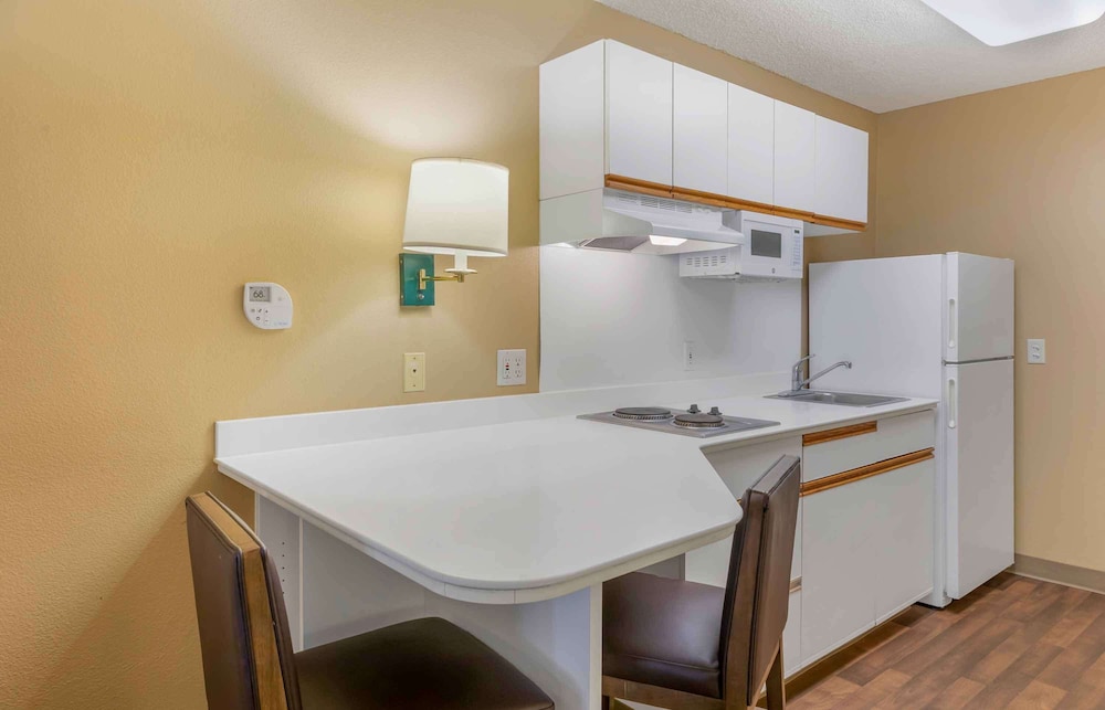 Extended Stay America - Detroit - Auburn Hills-University Dr 24/45