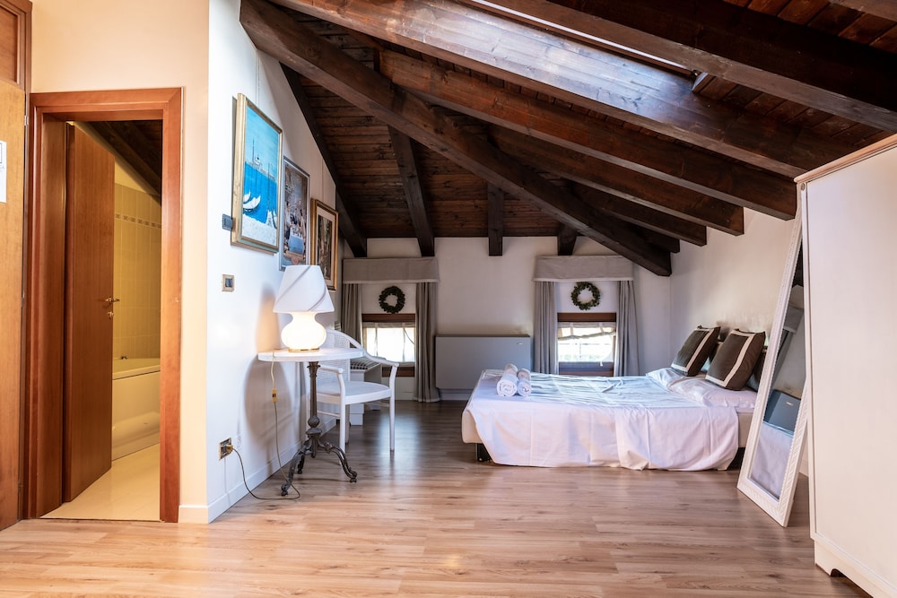 Hotel Villa Sara 23/60