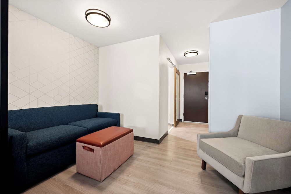 Everhome Suites Huntsville - Research Park 38/60