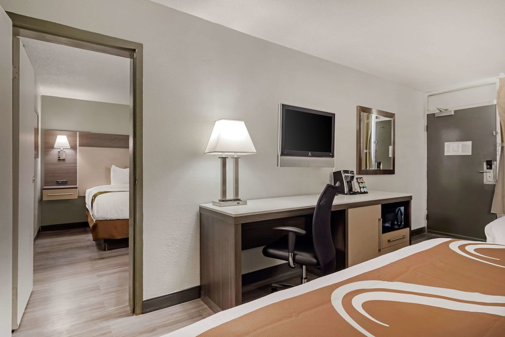 Quality Inn & Suites Cartersville South 21/29