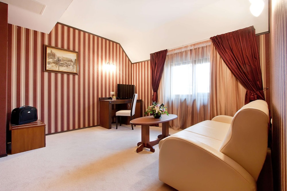Best Western Plus Bristol Hotel 31/41