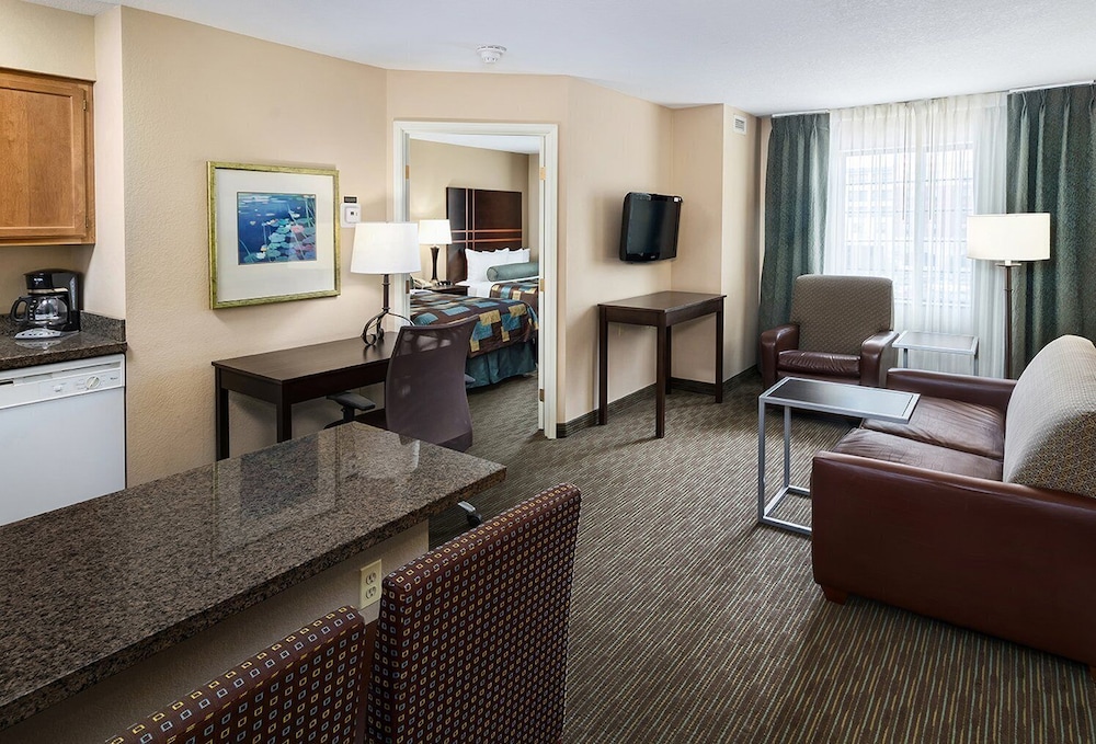 Aspen Suites - Rochester 22/37