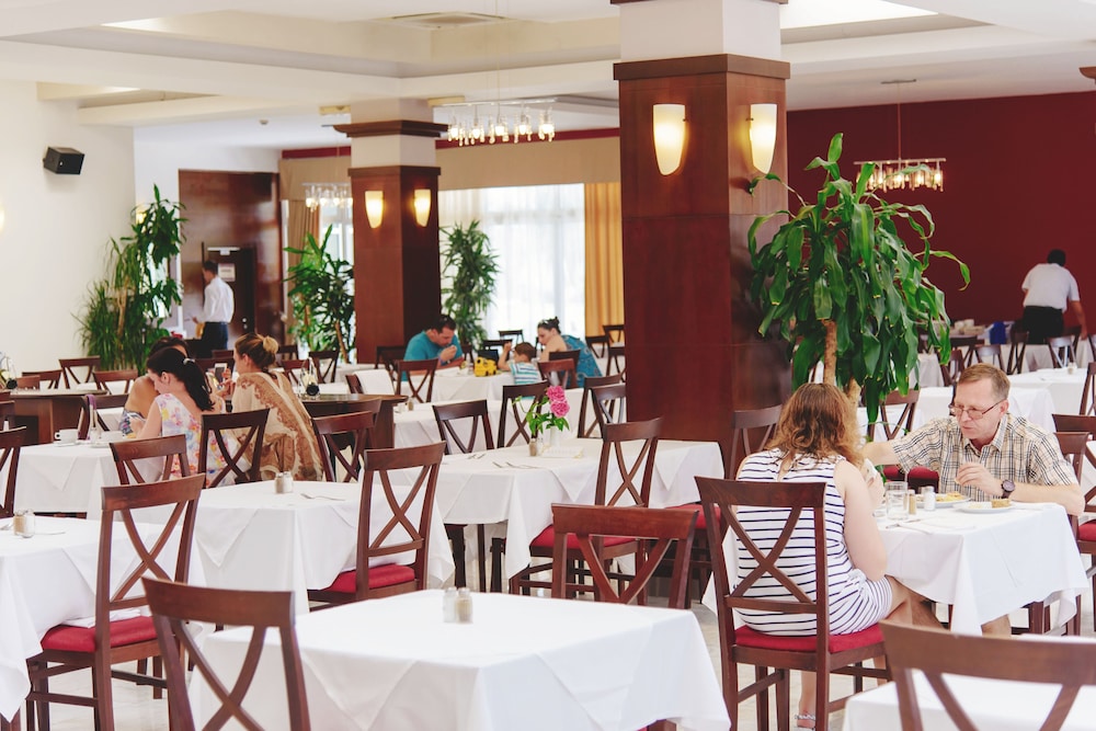 Hotel Montenegro Beach Resort 61/81