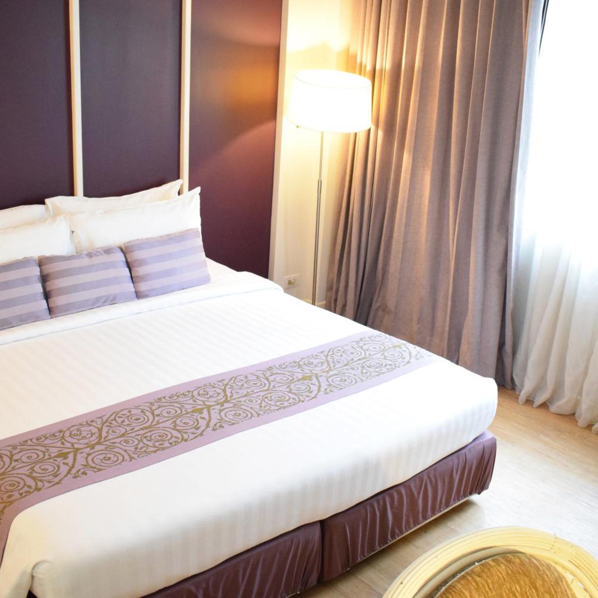 SUITE ROOM