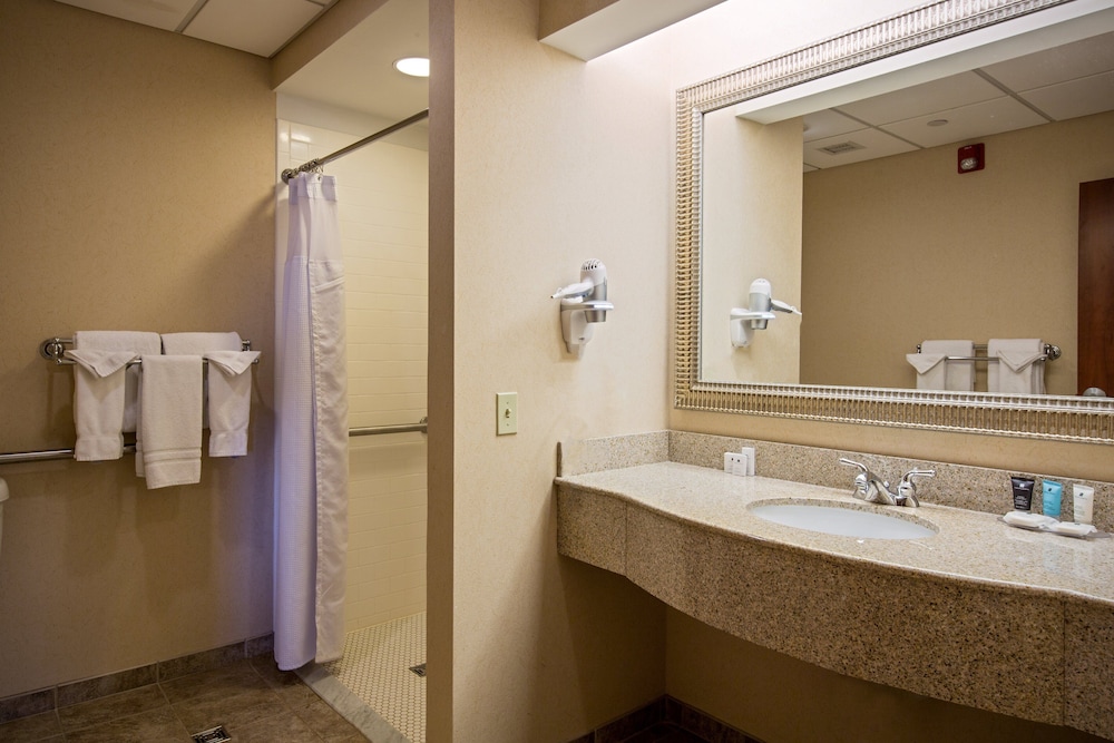 Crowne Plaza Lake Placid 19/67