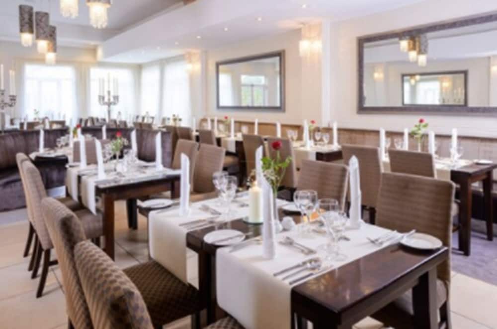 Killarney Oaks Hotel 36/62