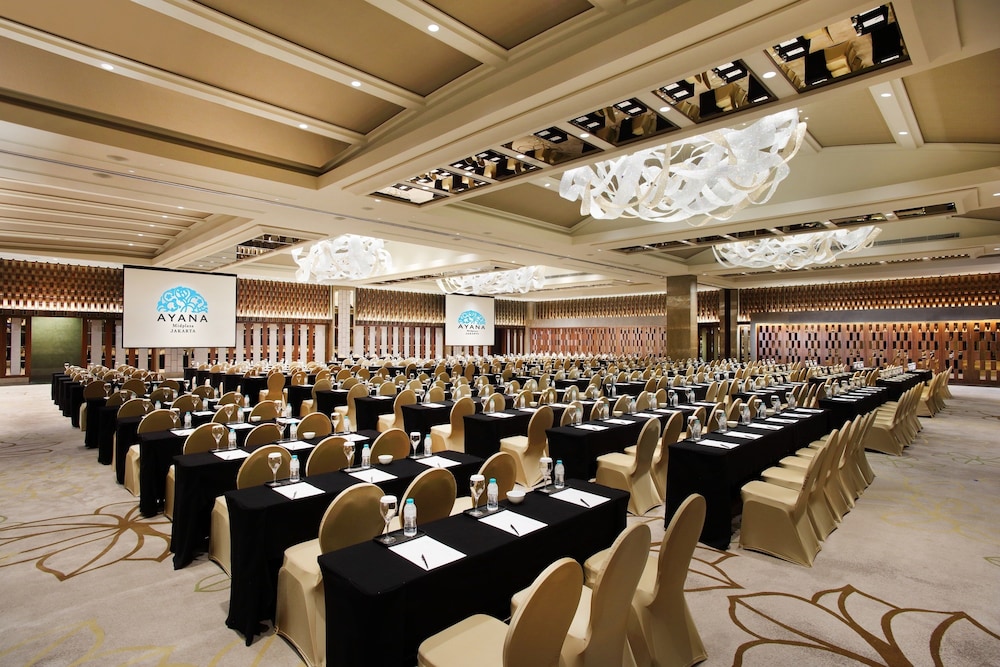 Ayana Midplaza Jakarta 62/69