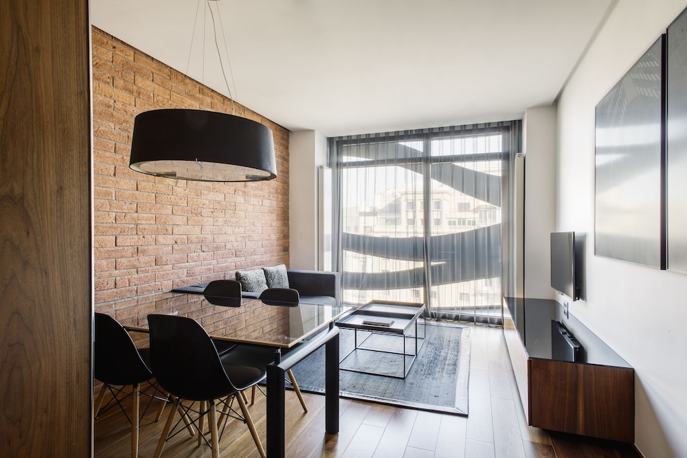 Suites Avenue 37/46