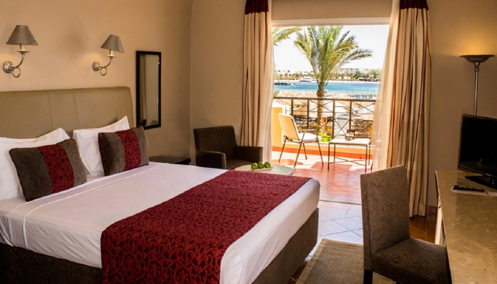 SUPERIOR, DOUBLE OR TWIN BED, GARDEN VIEW