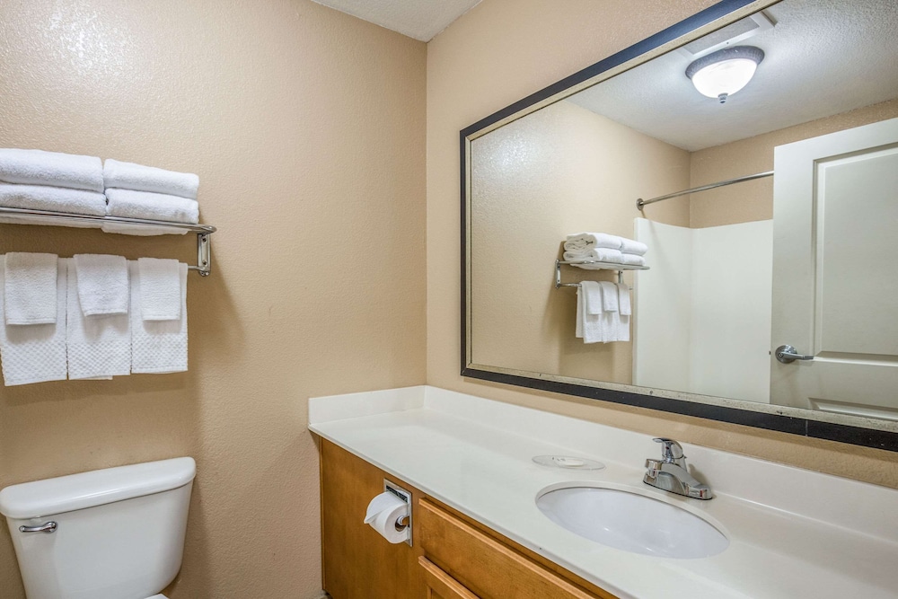 MainStay Suites Port Saint Joe South 48/50